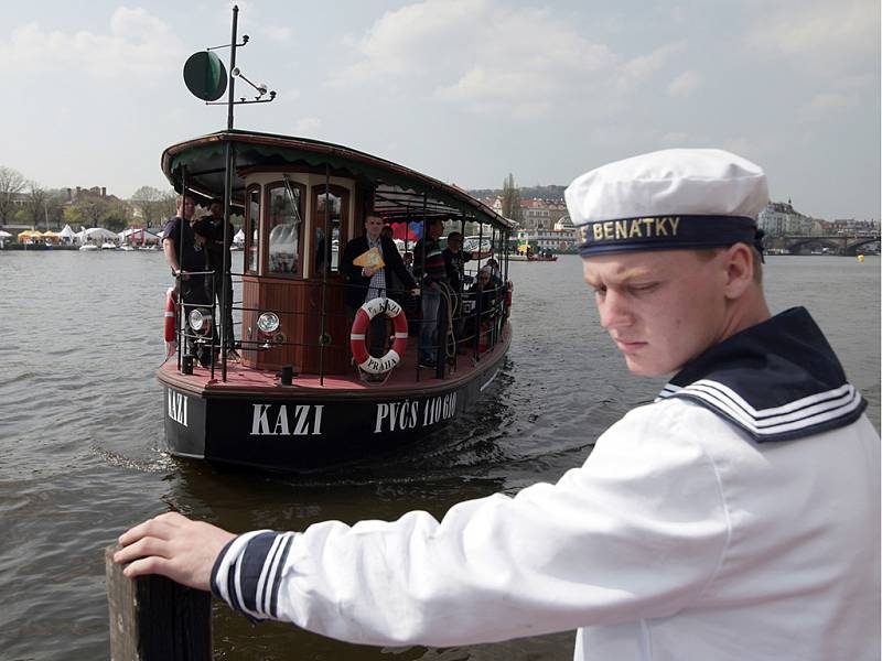 Začala dvoudenní výstava lodí,lodního příslušenství a vodních sportů Lodě na vodě.