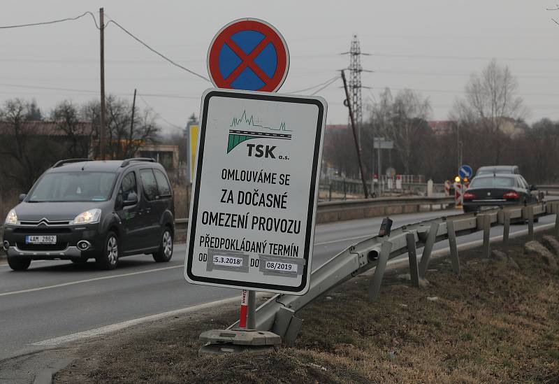 Uzavření Českobrodské ulice v Běchovicích ohledně rekonstrukce.