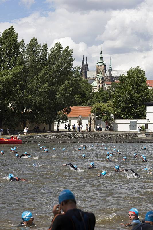 Triatlon na Střeleckém ostrově. 