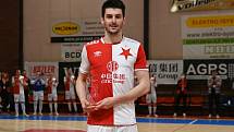 David Jošt s trofejí pro nejlepší střelce. V základní části futsalové 1. ligy nastřílel 35 gólů.