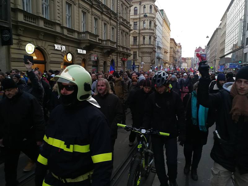Z demonstrace v Praze 12. prosince 2021.