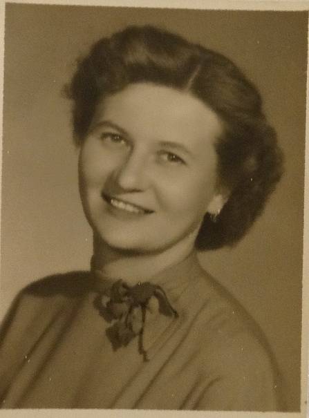 Marta Košťálová na fotografii ze 40. let