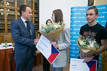 Česká pobočka UNICEF uspořádala slavnostní vyhlášení výsledků prvního ročníku ankety Dítě Česka, které proběhlo v sobotu 20. listopadu 2021 ve 13.00 ve Vlasteneckém sále Univerzity Karlovy.