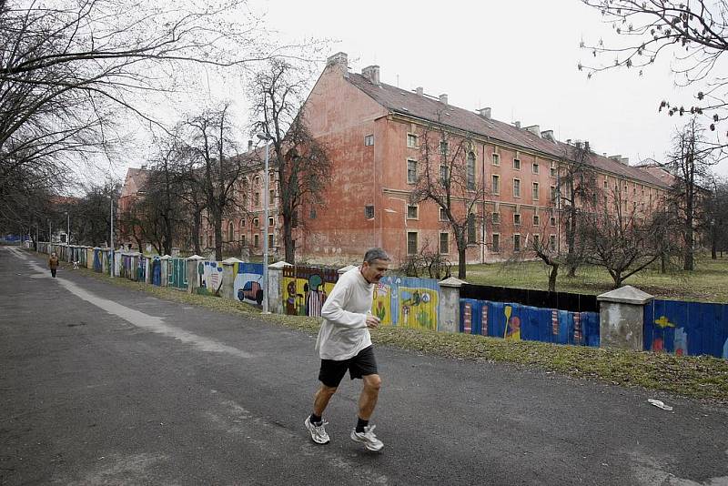 Invalidovna chátrá už desetiletí.