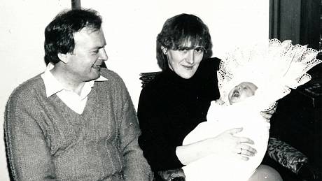 Barbara Litomiská s manželem a dcerou Lucií, 1988.
