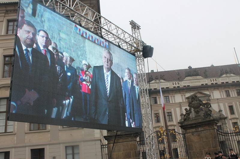 Prezidentská inaugurace v podhradí