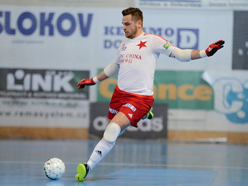 Druhý finálový zápas play off CHANCE futsal ligy vyhrála Slavia doma nad Chrudimí 6:3.