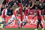 Zápas 28. kola Fortuna ligy mezi Sparta Praha a Slavia Praha, hraný 14. dubna v Praze v Sinobo stadium. Tomáš Souček se raduje z prvního golu Slavie