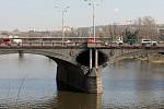 Současný stav Hlávkova mostu v Praze.