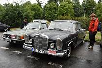 Z oslavy 60 let činnosti Mercedes-Benz klubu Česká republika u Národního technického muzea.