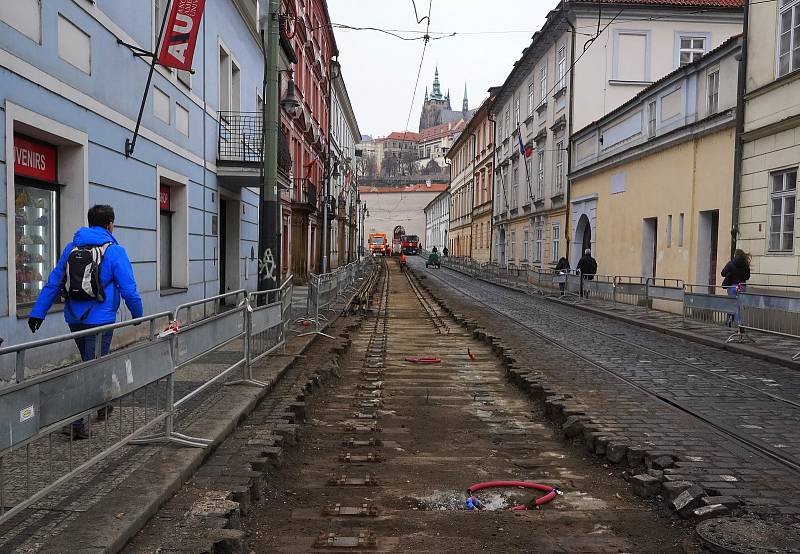 Výluka tramvajové dopravy - Újezd - Malostranská v Praze.