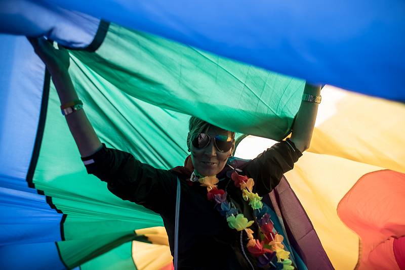 Průvod hrdosti gayů, leseb, bisexuálů, translidí (LGBT) Prague Pride prošel Prahou.