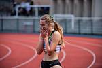 Terezie Táborská v cíli závodu mistrovského závodu na 200 metrů