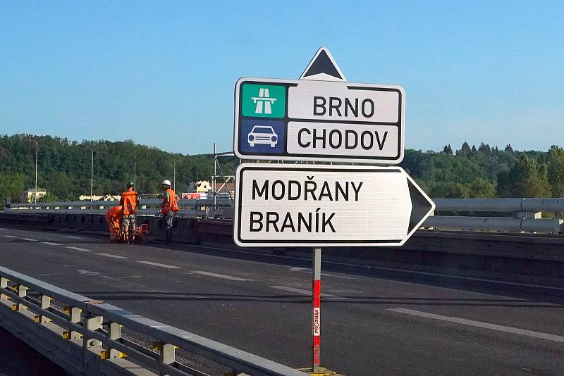 Barrandovský most - sjezd na Brno - Modřany - Braník