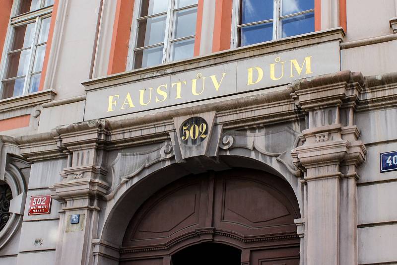 Faustův dům - legenda o Faustovi.