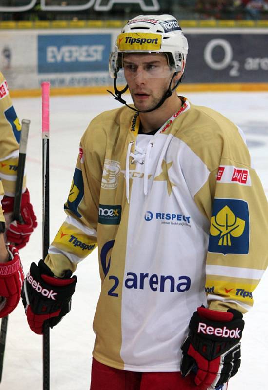 Dohrávka 16. kola hokejové extraligy: HC Slavia Praha - HC ČSOB Pojišťovna Pardubice 1:6 (0:2, 0:4, 1:0).