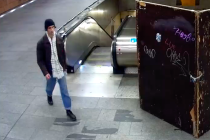 Muž podezřelý z krádeže kabelky v ulici Vodičkova v Praze.