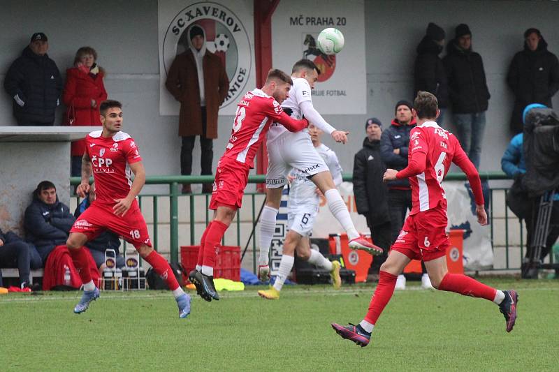 V rámci Tipsport ligy se na Xaverově utkaly Teplice s Pardubicemi. Zápas skončil remízou 1:1.