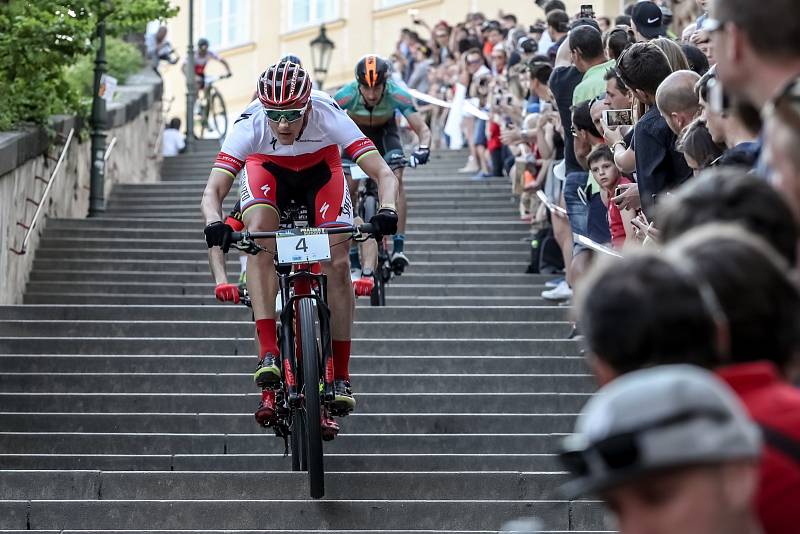 Tradiční cyklistický závod Pražské schody proběhl 17. května na pražské Malé Straně. Na snímku Jaroslav Kulhavý.