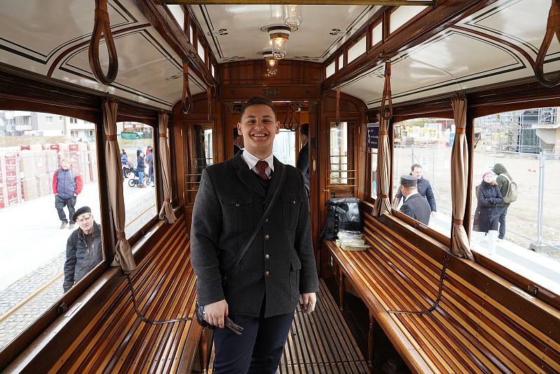 Slavnostní zahájení provozu na nové tramvajové trati Sídliště Barrandov - Holyně.