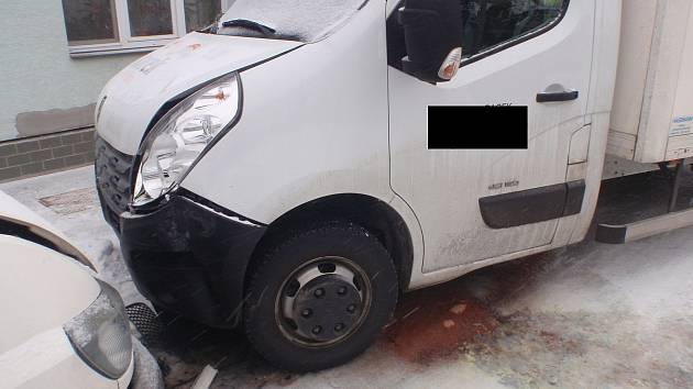 Dopravní nehoda ve Chvalčově.