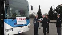 Kroměřížská dopravní společnost Krodos bus ocenila své řidiče za miliony kilometrů bez nehody. 