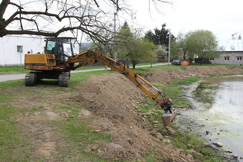 Revitalizace rybníka Ovčáček v Morkovicích