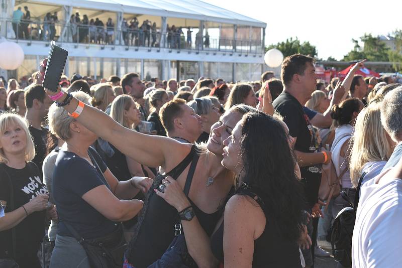 Music TON festival v Holešově. Pátek, 9. 7. 2021.