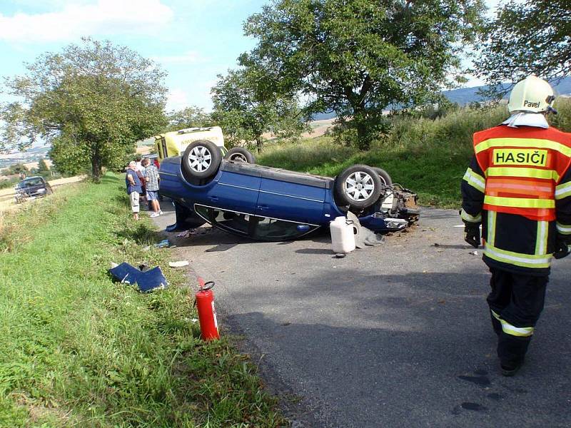 Havárie osobního auta u obce Troubky-Zdislavice