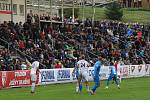 Fotbalisté Kroměříže (červenobílé dresy) ve 2. kole MOL Cupu vyzvali prvoligový Baník Ostrava.