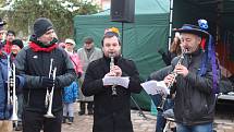 Druhá únorová sobota byla na Kroměřížsku ve znamení masopustu. Tradiční Masopustní jarmark nechyběl ani v Kroměříži, a to za doprovodu maškar, dechové hudby a regionálních specialit.