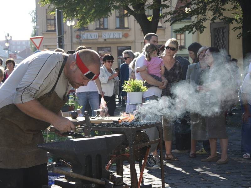 Nultý ročník slavnosti Dožínek se konal v neděli v Holešově. Program začal průvodem města, pokračoval mší svatou v chrámu Nanebevzetí Panny Marie. Odpoledne následoval kulturní program ve Smetanových sadech.