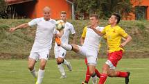 MFK Vyškov (bílé dresy)proti Hanácké Slavii Kroměříž 2:0.