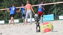 Benefiční turnaj Kola pro Afriku na kroměřížských beachvolejbalových kurtech na Bajdě