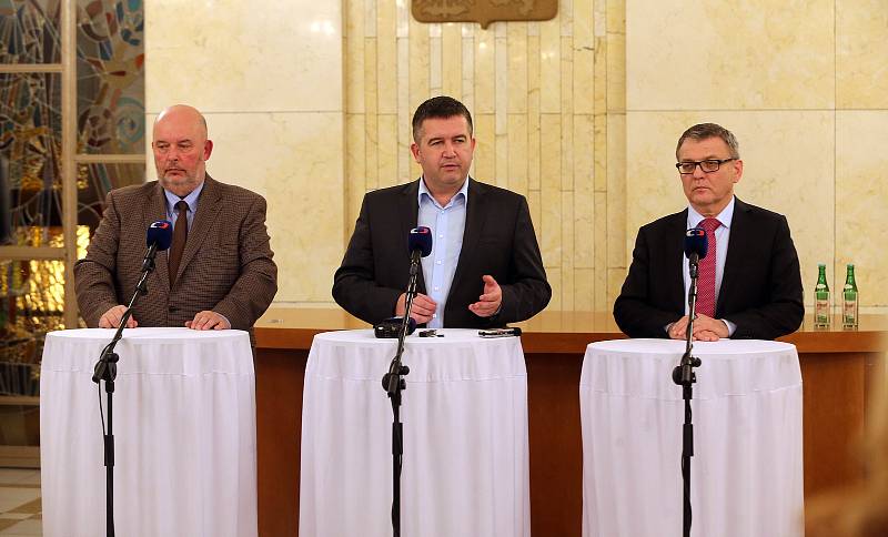 Ministři ČSSD Jan Hamáček, Lubomír Zaorálek, Miroslav Toman v Kroměříži.