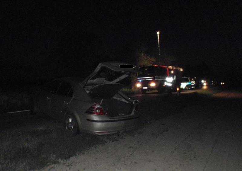 Srážku dvou osobních aut museli v sobotu 2. května navečer řešit policisté a hasiči ve Střížovicích na Kroměřížsku.