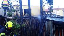 Požár tújí v Ludslavicích způsobilo domácí uzení