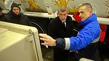 Premiér Andrej Babiš při otevření nové výdejní lávky na pohonné hmoty.