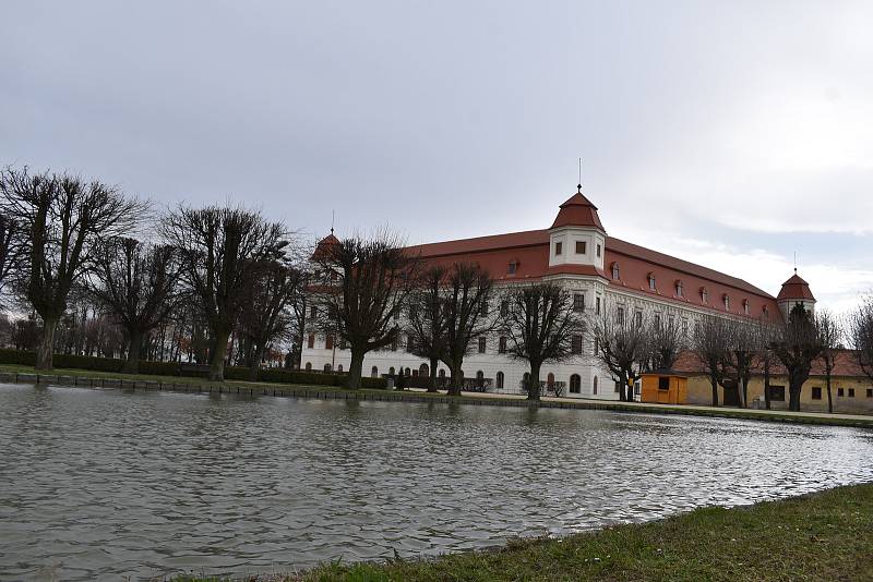 Zámecká zahrada, Holešov. Duben 2021.