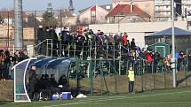 Fotbalisté Slovácka (modré dresy) na úvod zimní přípravy přehráli třetiligovou Kroměříž 5:1.