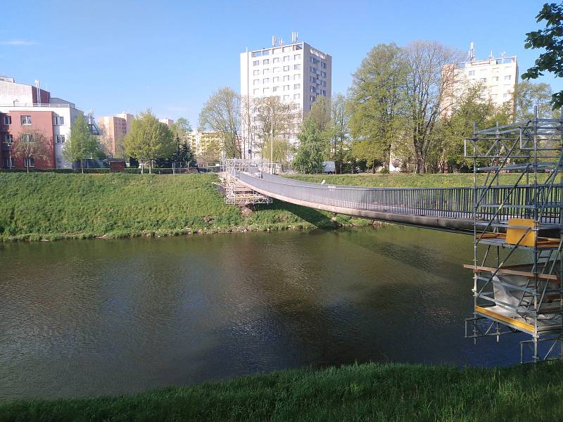Rekonstrukce mostu pro pěší. Březen 2019.
