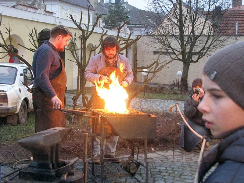 Do kroměřížské Základní umělecké školy přišel Mikuláš. Připraven byl také doprovodný program