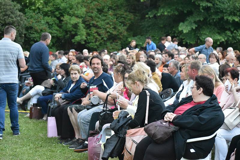 Muzikál Noc na Karlštejně v Podzámecká zahradě v Kroměříži, 12. 6. 2021