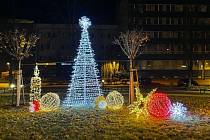 V neděli 5. prosince se v Kroměříži rozsvítí druhá velká adventní svíce na Komenského náměstí. Připraven bude od 17 hodin také doprovodný program.