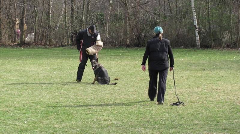 V Holešově se v sobotu 7. dubna konalo školení figurantů.