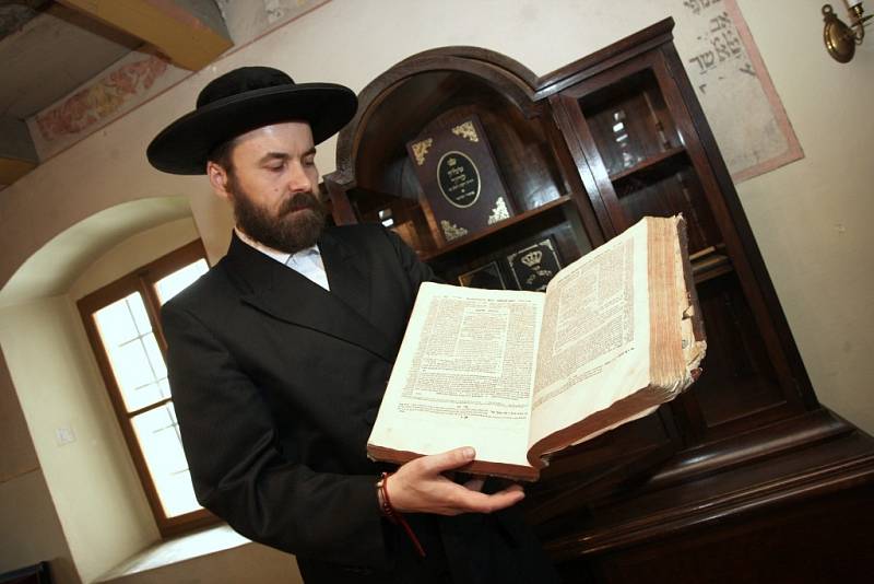 Studovna rabína Šacha v synagoze v Holešově.  Na snímku Vratislav Brázdil.