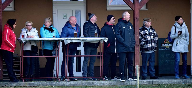 Fotbalisté Skaštic v generálce na start odvetné části divize E doma remizovali s lídrem krajského přeboru - Baťovem 3:3.