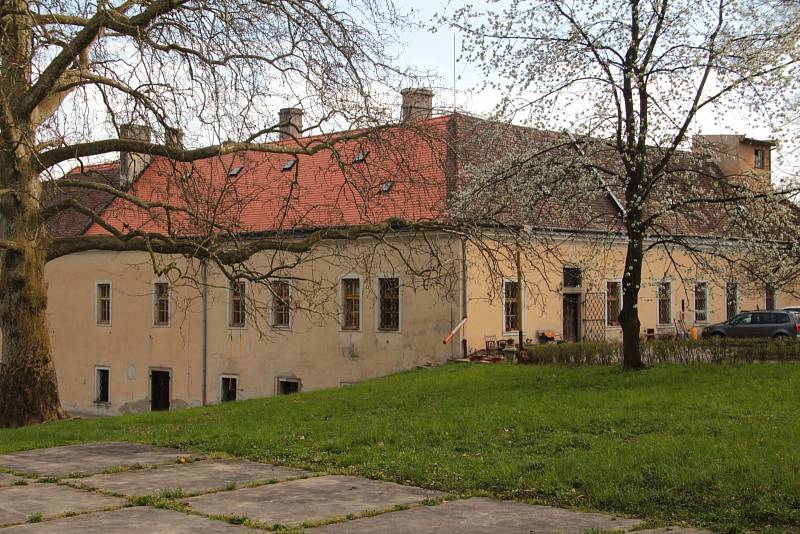 Zámecký park ve Zdounkách.