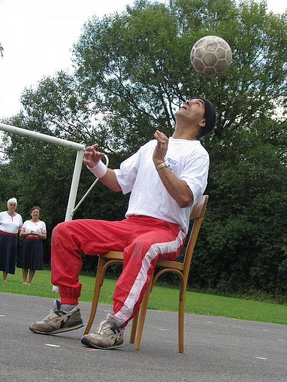 V Třeběticích slavili v sobotu 5. září 2009 devadesáté výročí založení Sokola. Jako hosta si pozvali také několikanásobného držitele světových rekordů v žonglování s míčkem Bursase Charalambose