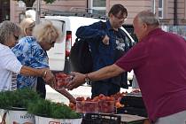 Farmářské trhy na Hanáckém náměstí v Kroměříži, 17. června 2023.